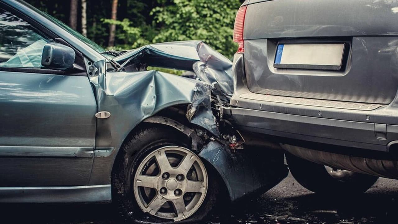 Motorist Ordered to Pay Dhs18,000 for Car Damaged in Lane Violation