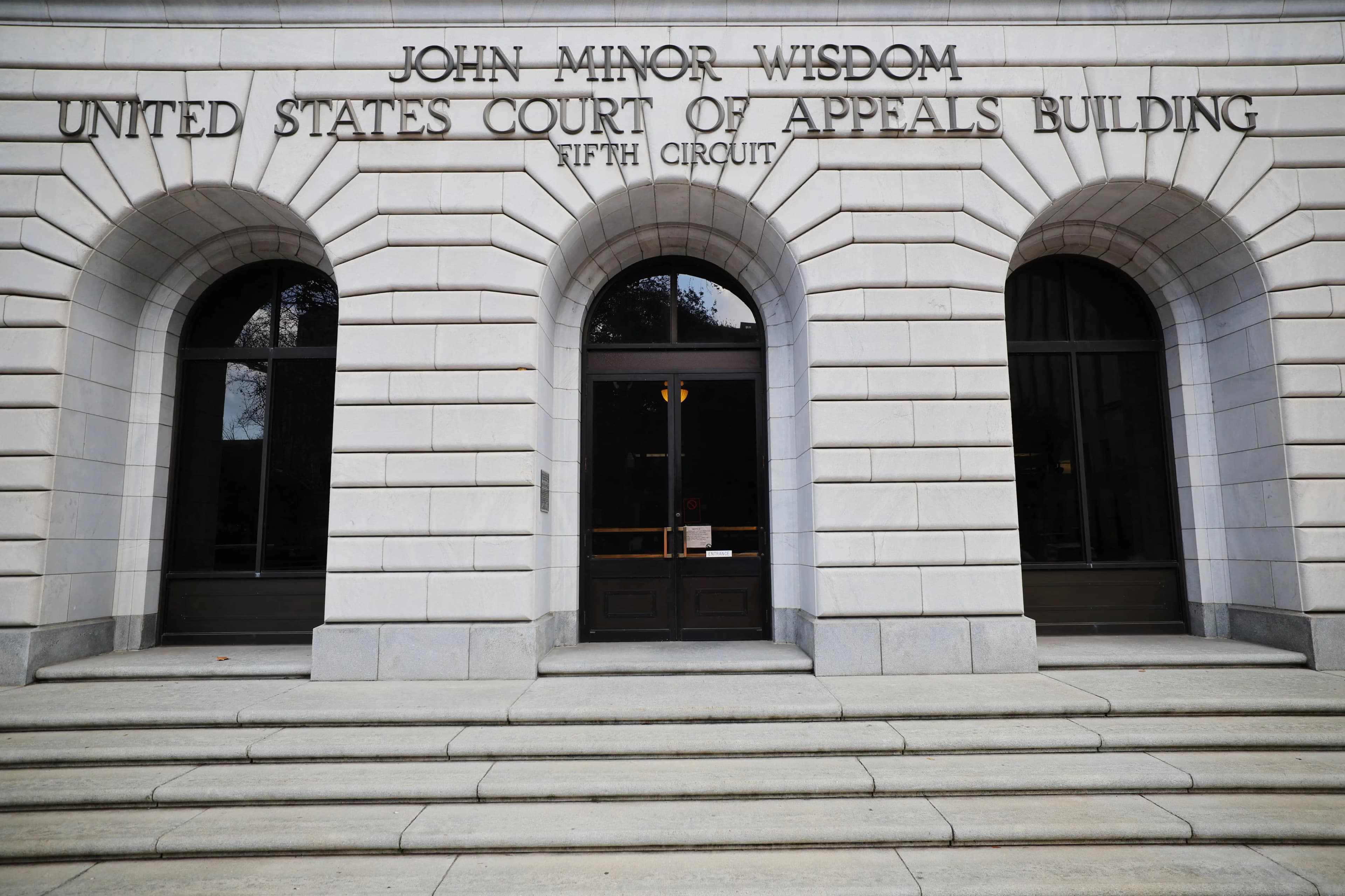 US Law Firm Revenues Soar 12.4% in First Half of 2026: Wells Fargo Survey