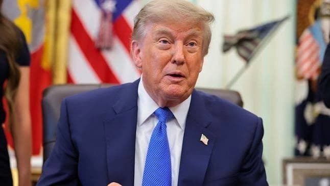 Trump Sued Over Service That Offers Paid Early Access to Truth Social Posts