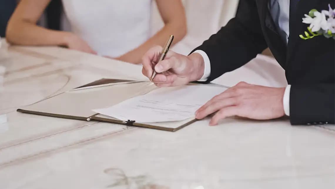 Non-Muslim Expats in Dubai Can Marry Under UAE Civil Law: Eligibility, Documents and the Process Explained