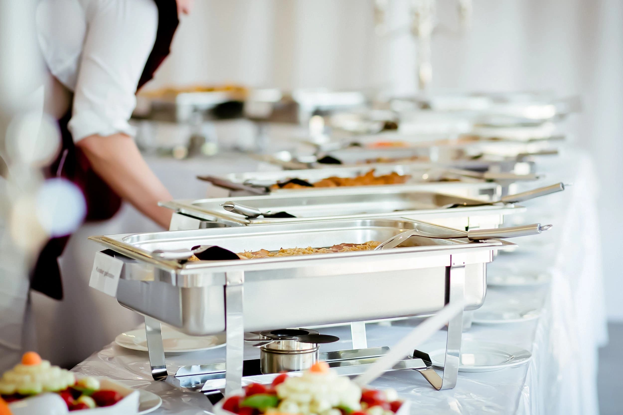 Oman Event Planning Firm Fined for Failing to Provide Wedding Catering