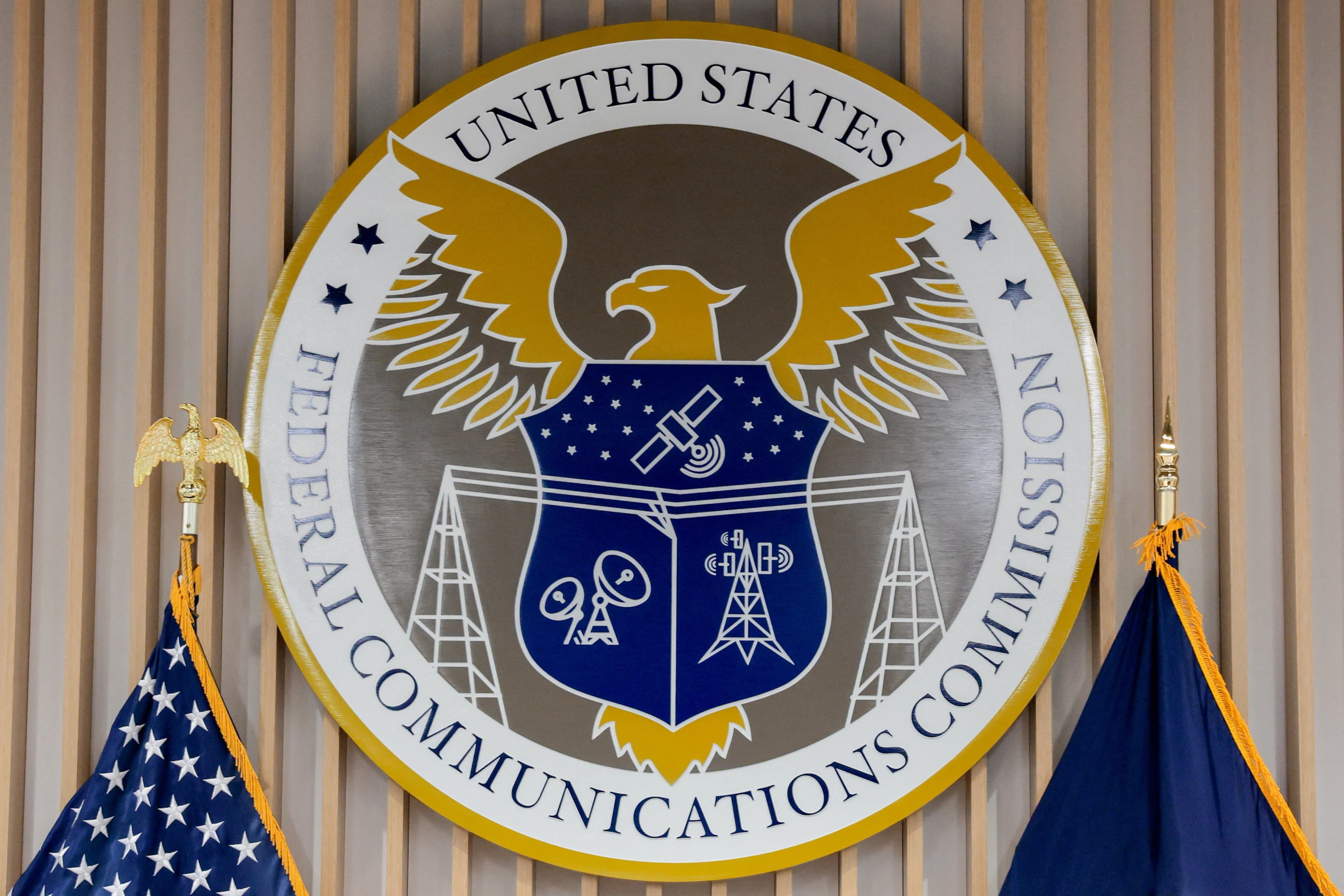 US Judges’ Interns May Accept Law Firm Stipends Under Ethics Guidance