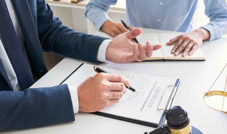 UAE Gratuity: When Can Your Employer Legally Deduct From Your End-of-Service Benefits?