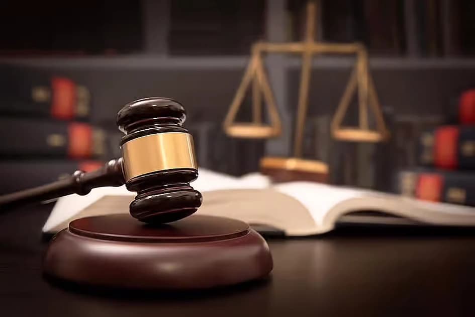 Abu Dhabi Court Orders Woman to Pay Dh133,400 Over Unpaid Debt