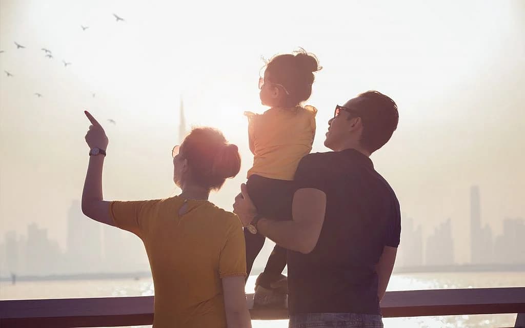 Dubai Family Sponsorship Visa: What Salary Do You Need To Sponsor Your Spouse, Children or Parents?