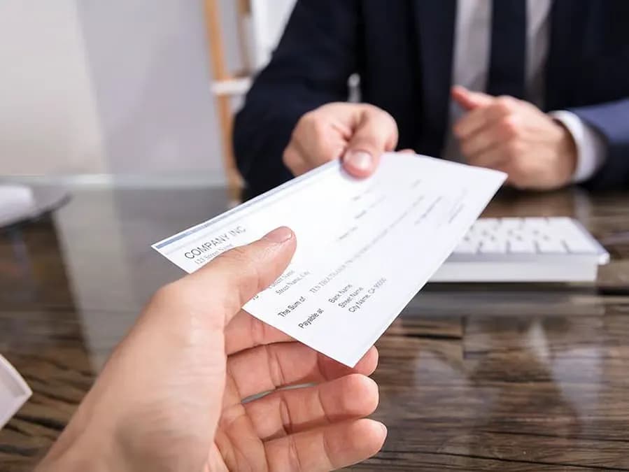 Dubai Court Acquits Two In Dh13.5M Cheque Case After Reversing Jail Terms
